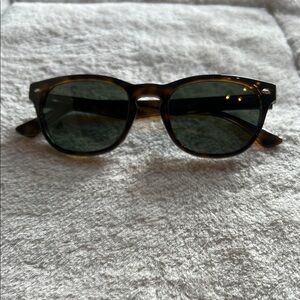Ray-Ban Tortoise Shell Sunglasses